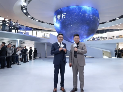 车展顶流揭秘！问界新M5 Ultra凭什么让年轻人“秒种草”