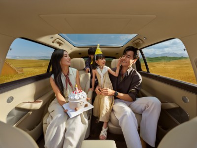 问界M7凭什么打动高知年轻家庭？答案藏在真实用车场景里